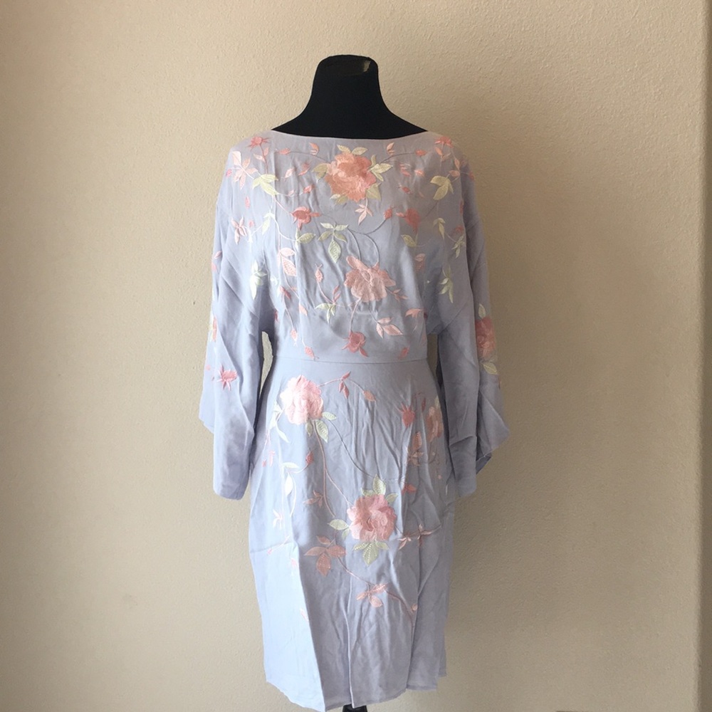 ♣️ Floral V back Day Dress♣️